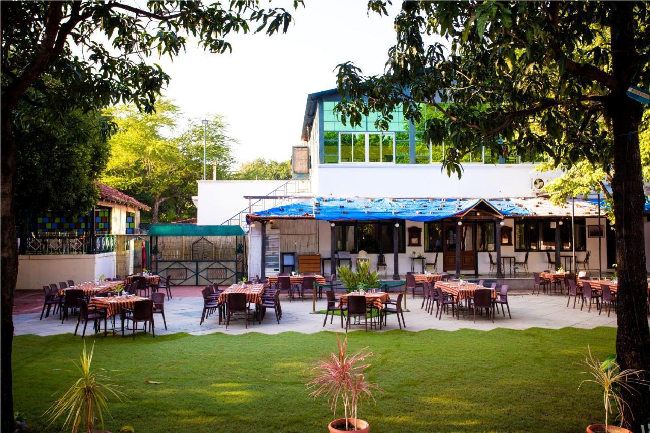 Amantra Shilpi Resort & Spa Udaipur Exterior foto