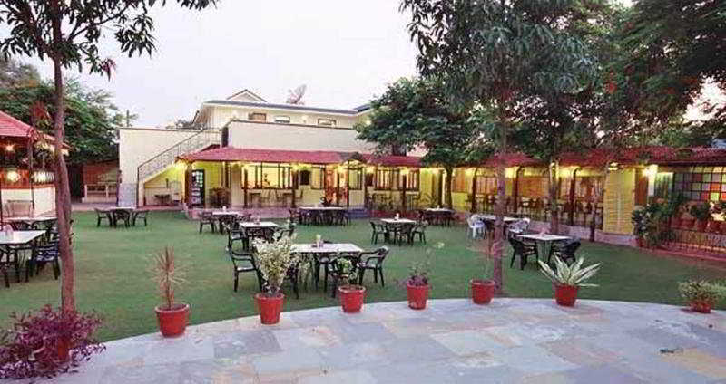 Amantra Shilpi Resort & Spa Udaipur Exterior foto