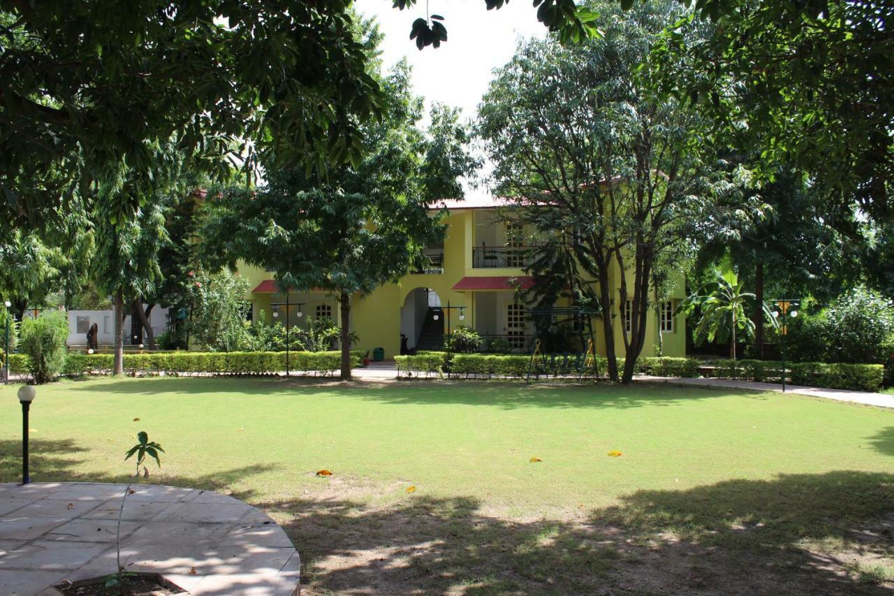 Amantra Shilpi Resort & Spa Udaipur Exterior foto